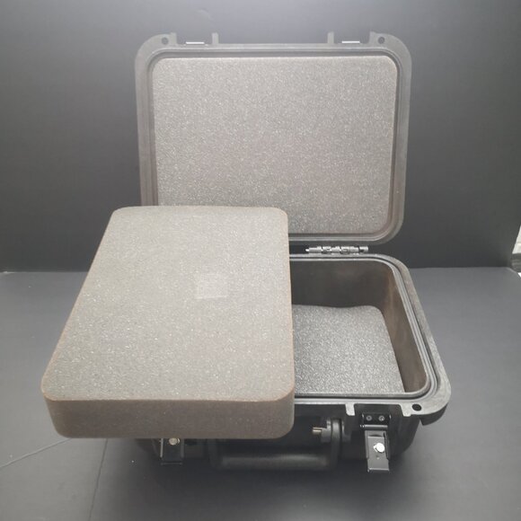 Cabela's H11 Black Pistol & Ammo Lockable Case with Foam Inserts 12"x 10" - Picture 8 of 8